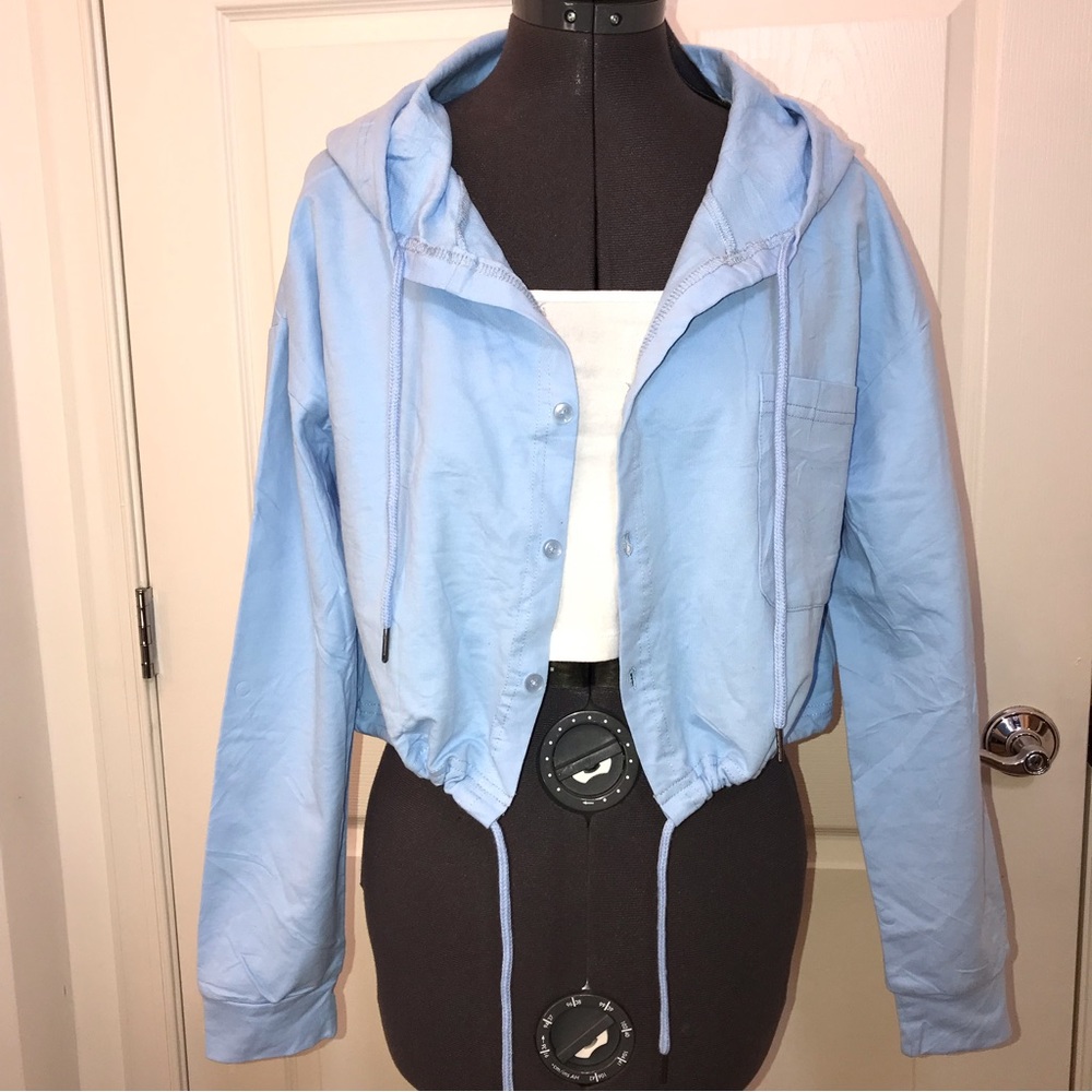 Bundle of Cropped Button Down Shirt and Square Neck Bralette M-L